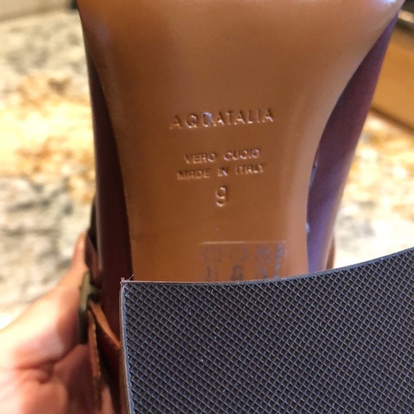 NWT Aquatalia burgundy mules with buckles & approximately 3 1/2” wood block heel - Picture 5 of 5